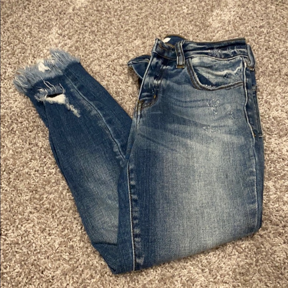 Kancan Distressed Capris